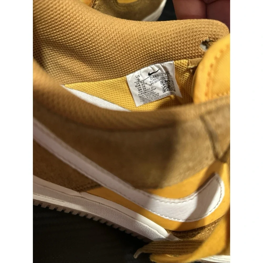 Nike women air